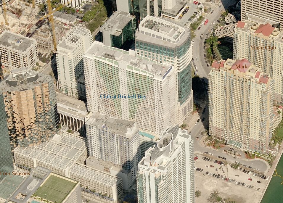 Aerial photo of Club @ Brickell Bay