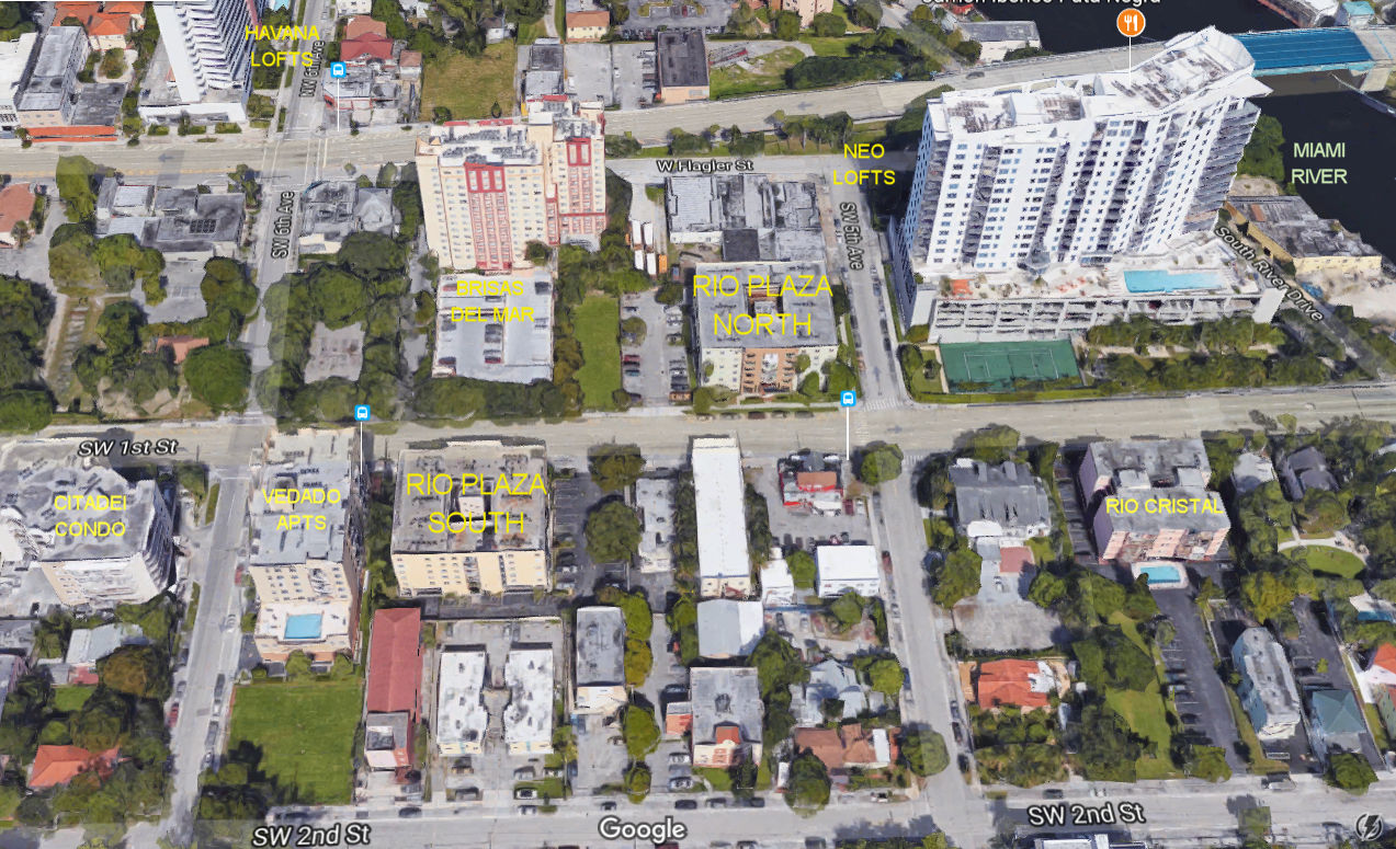 Aerial photo of Rio Plaza North