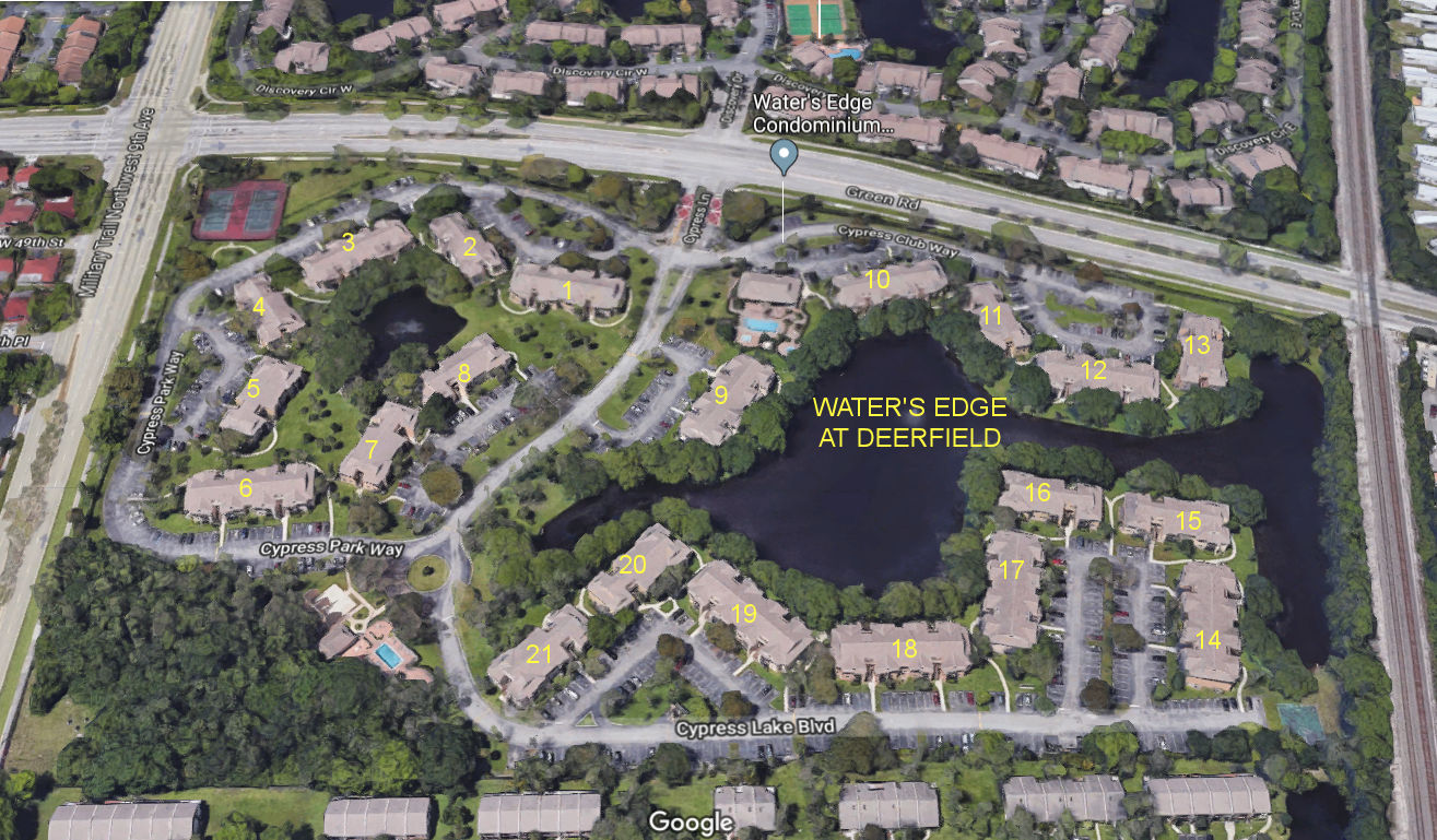 Aerial photo of Water's Edge at Deerfield