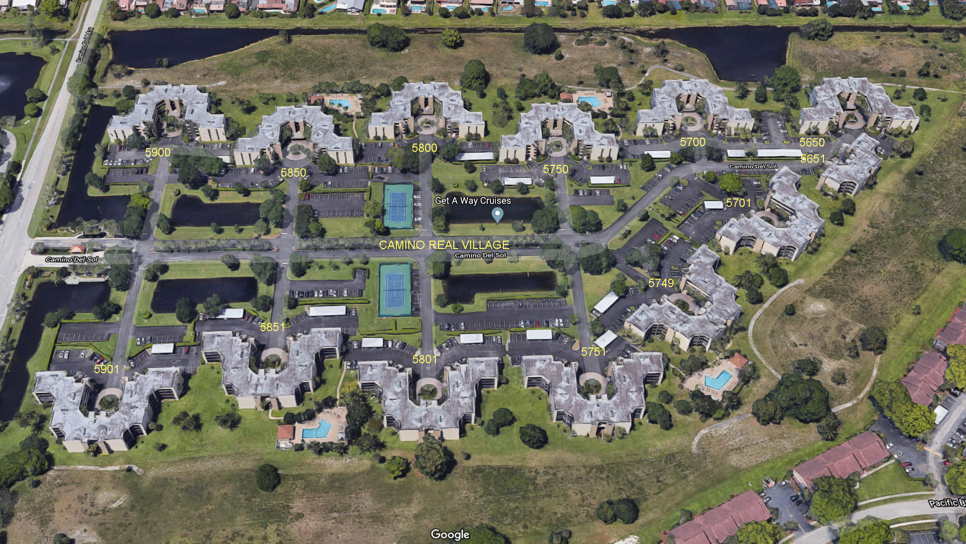 Aerial photo of Camino Real Village