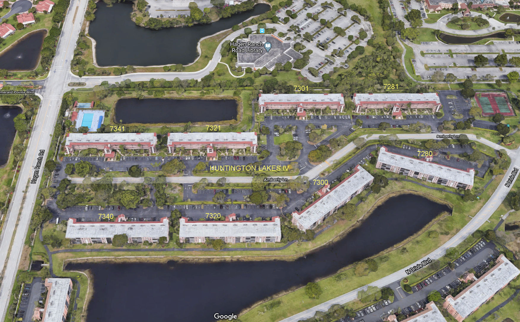 Aerial photo of Huntington Lakes IV