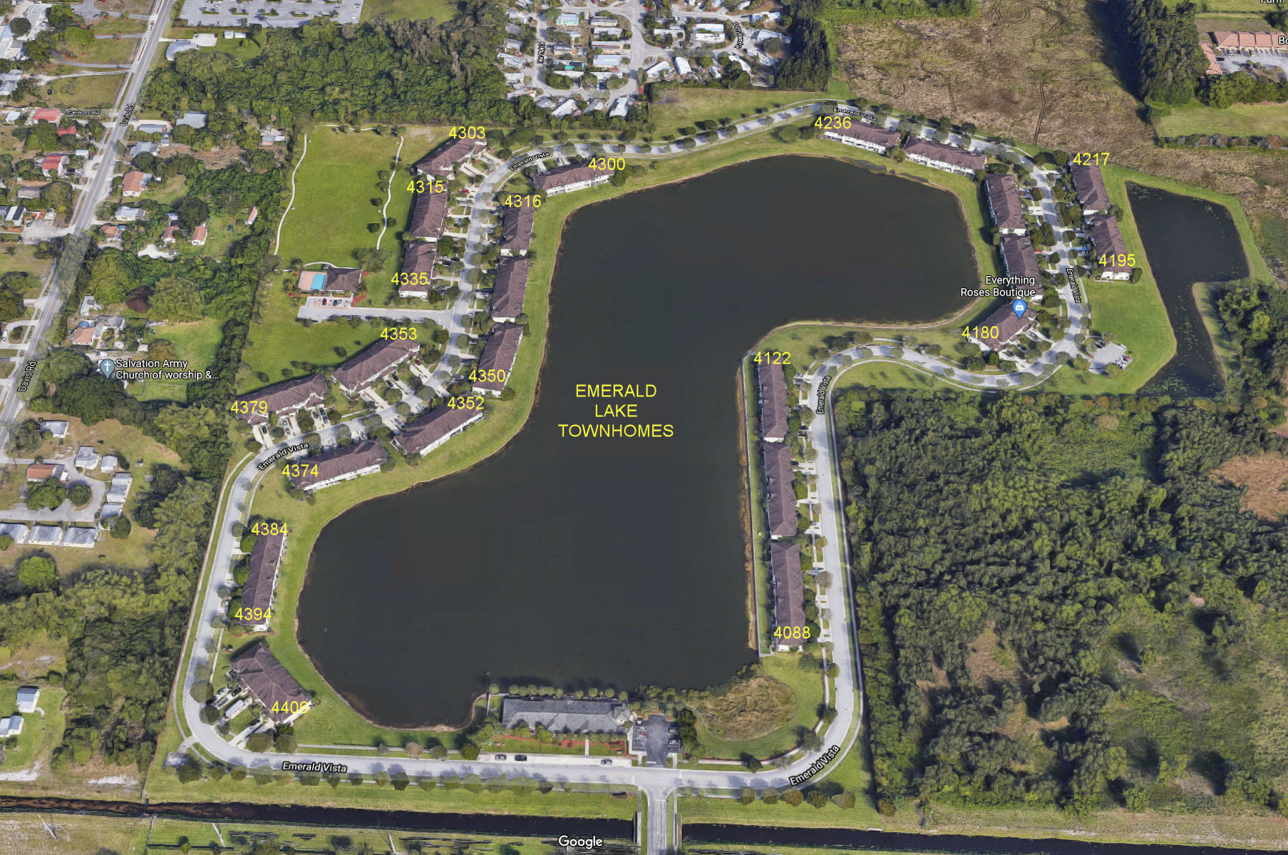 Aerial photo of Emerald Lake Townhomes