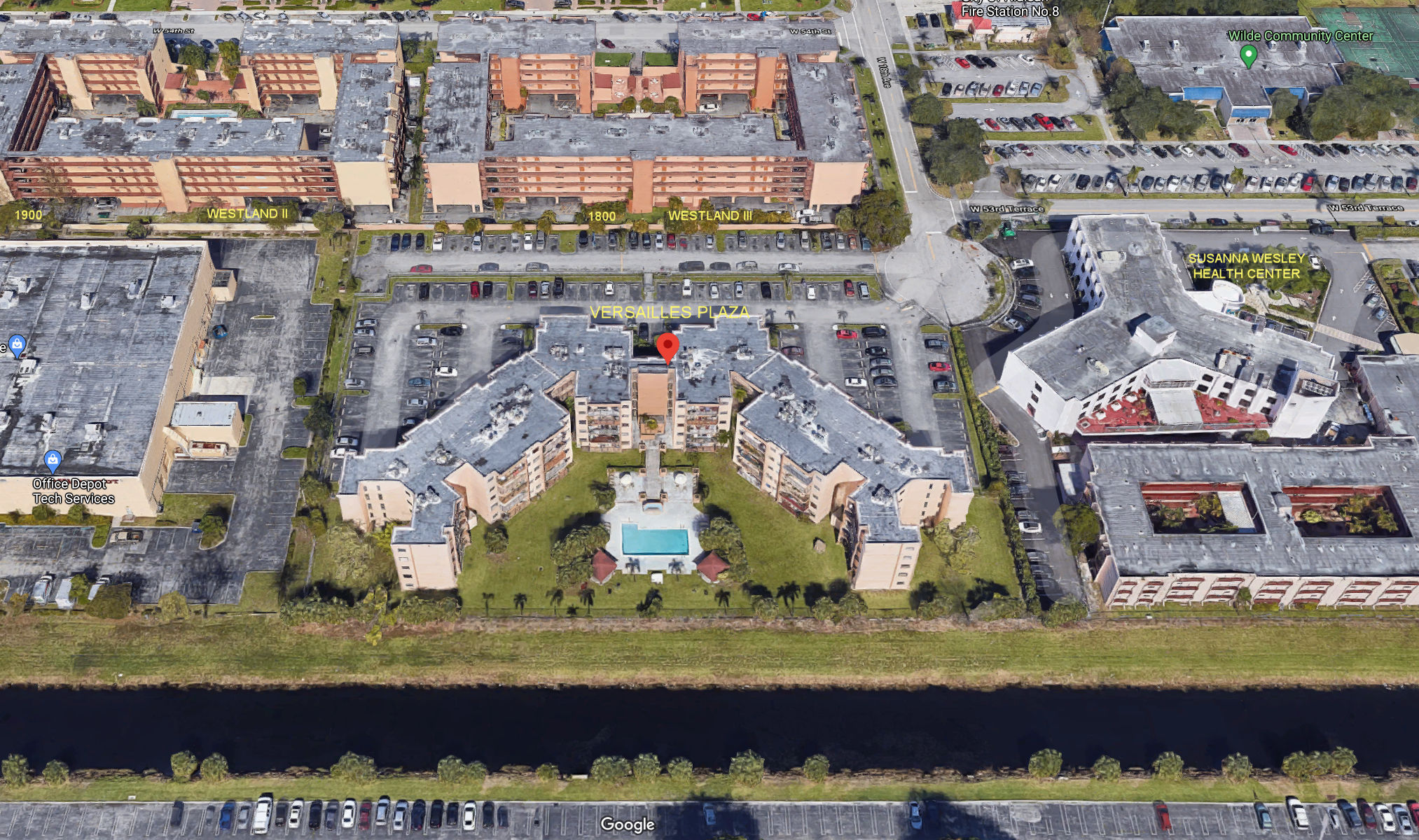 Aerial photo of Versailles Plaza