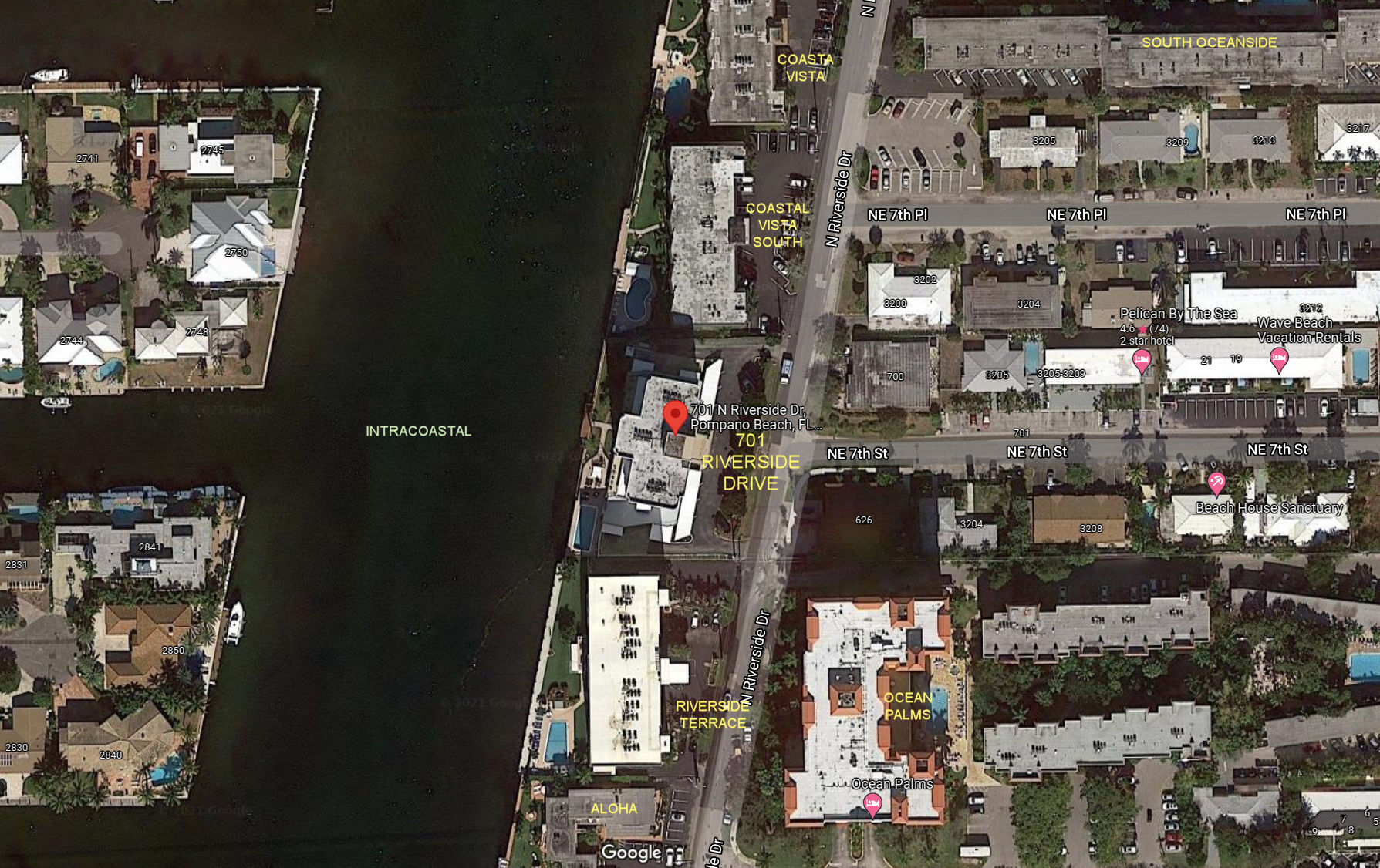 Aerial photo of 701 Riverside Drive