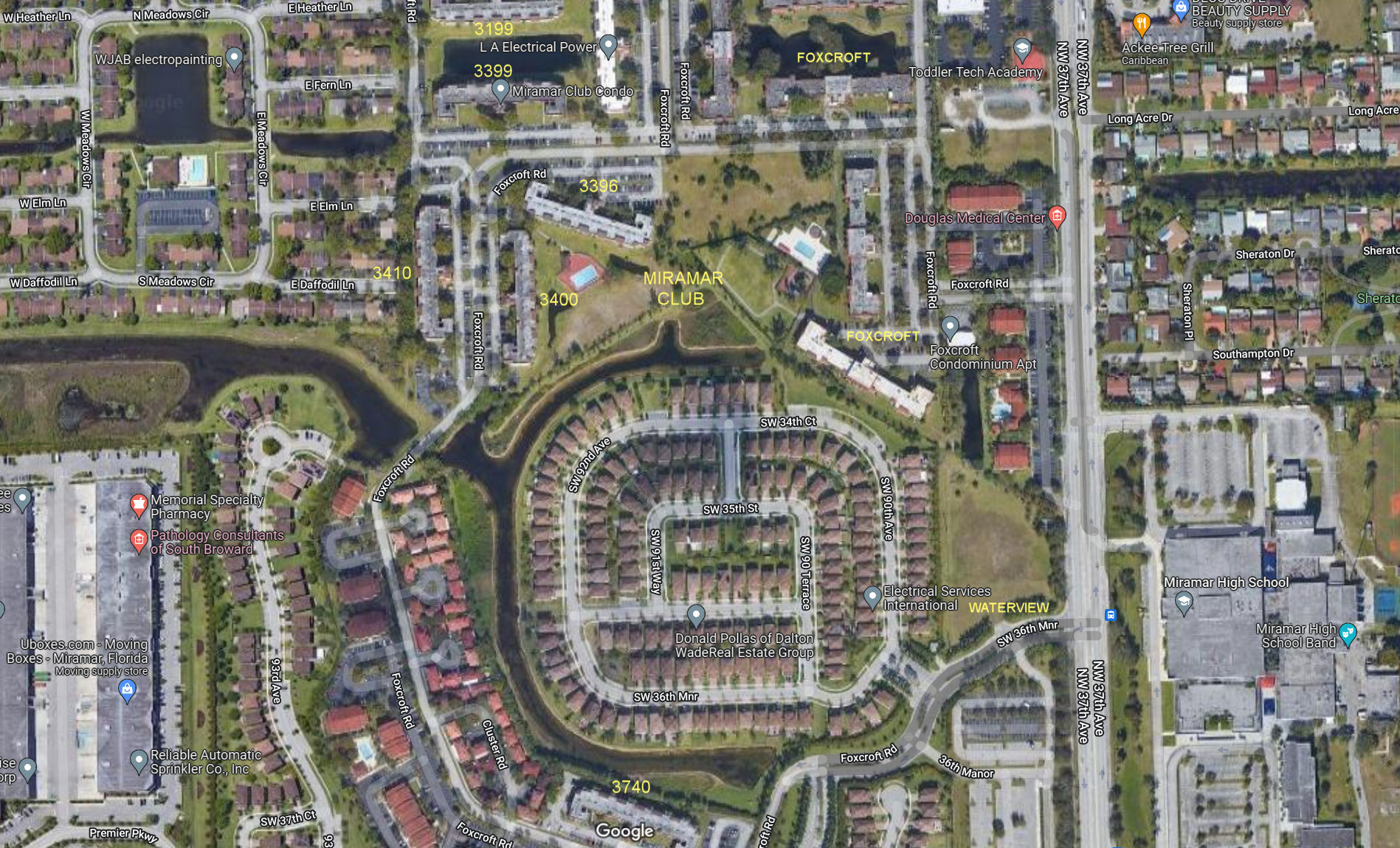 Aerial photo of Miramar Club (1-6&12)