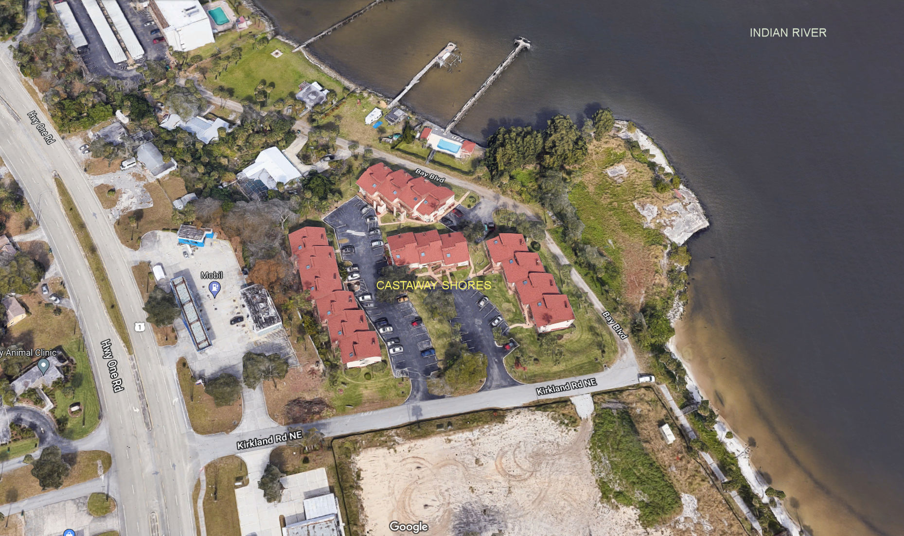 Aerial photo of Castaway Shores