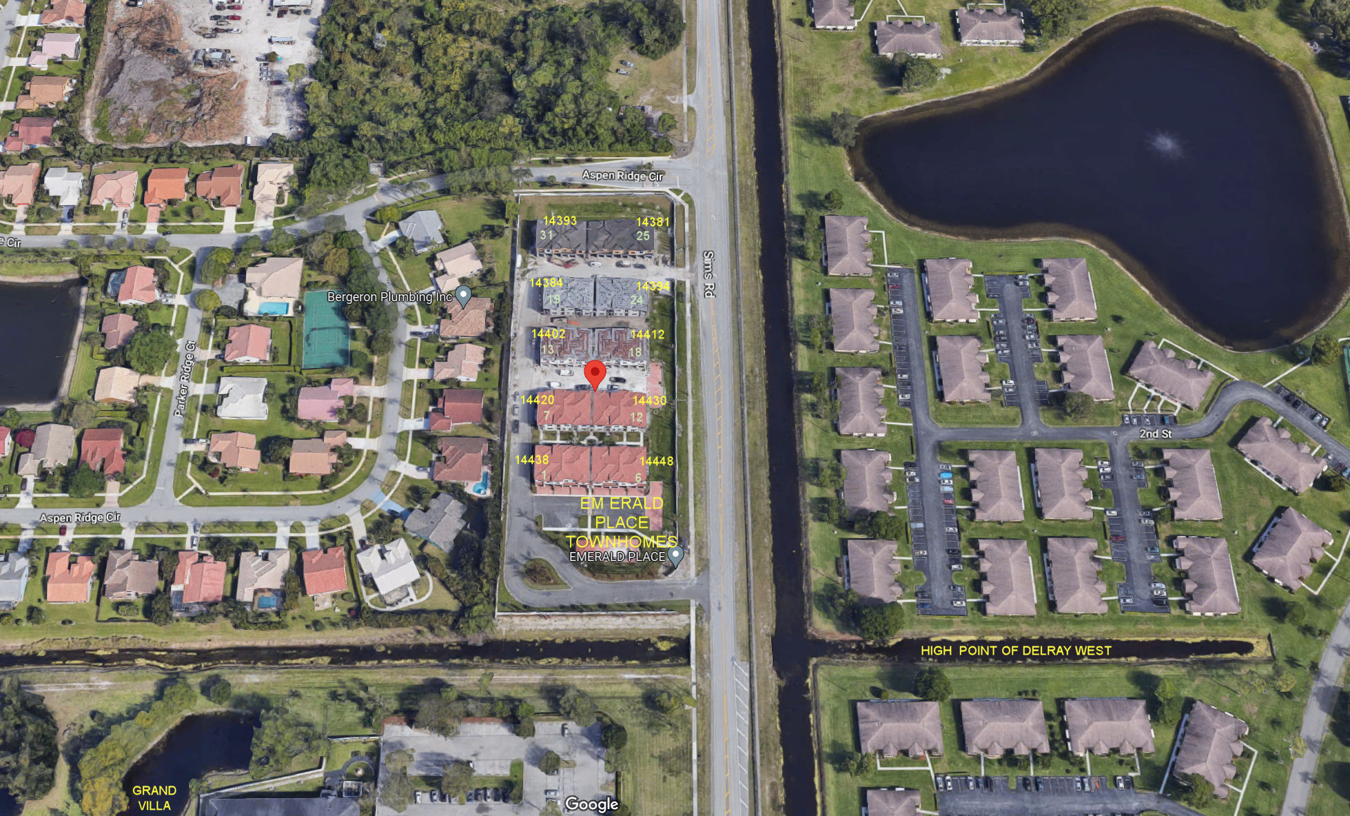 Aerial photo of Emerald Place Townhomes