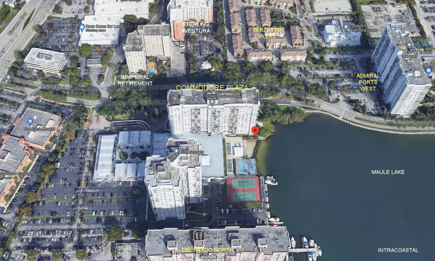 Aerial photo of Commodore Plaza